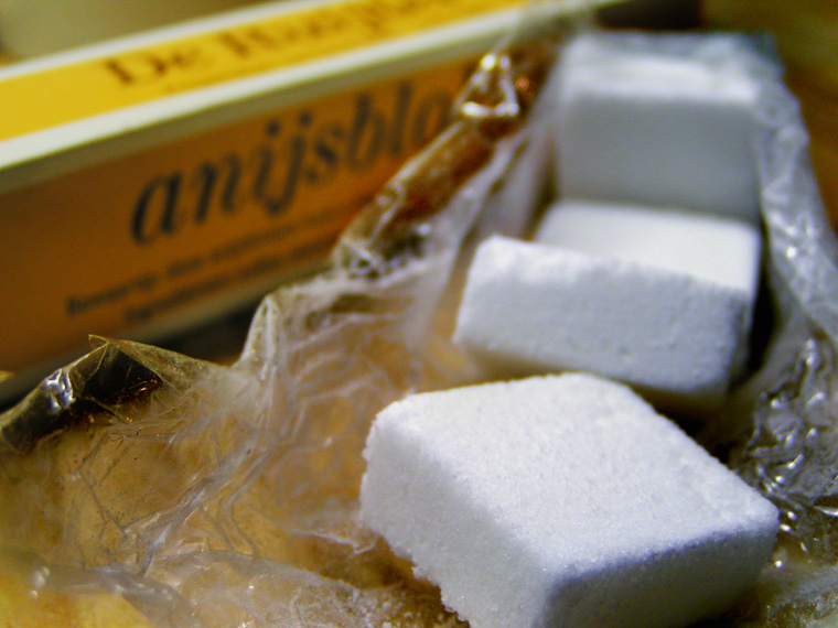Anise cubes